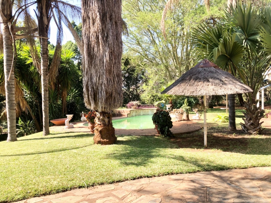 8 Bedroom Property for Sale in Zandfontein A H North West